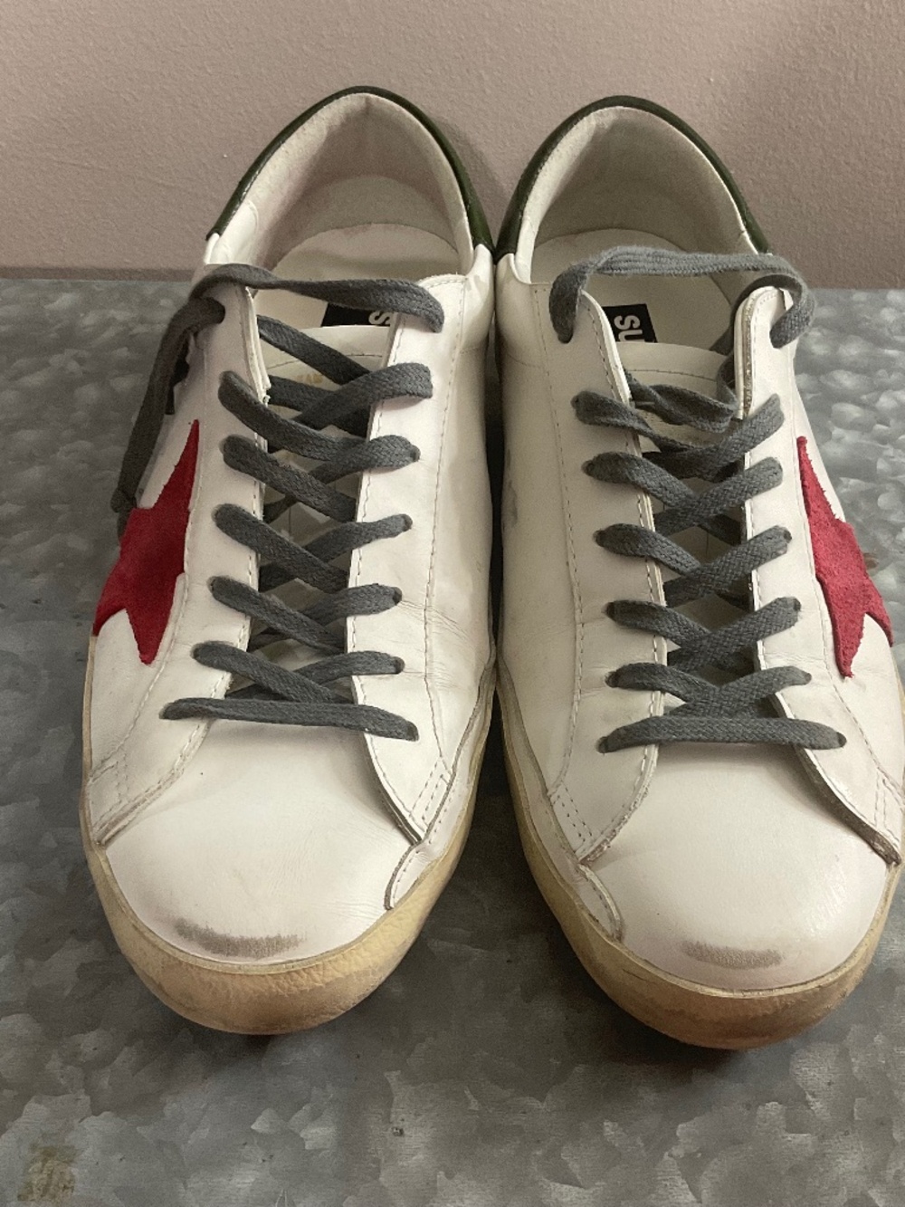 GGDB/SSTAR Sneakers